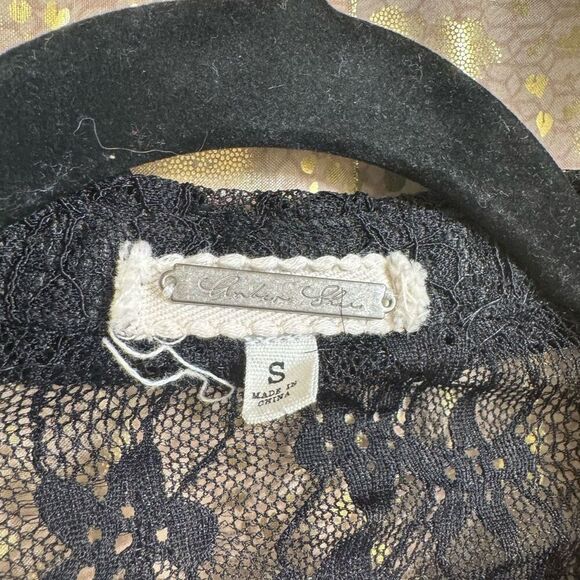 Amber Skies Black Lace Witchy Goth Button Up Sheer Long Sleeve Top Small - Picture 3 of 8